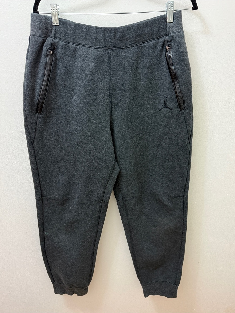 Jordan men's XL Charcoal Gray Zip Pocket Joggers